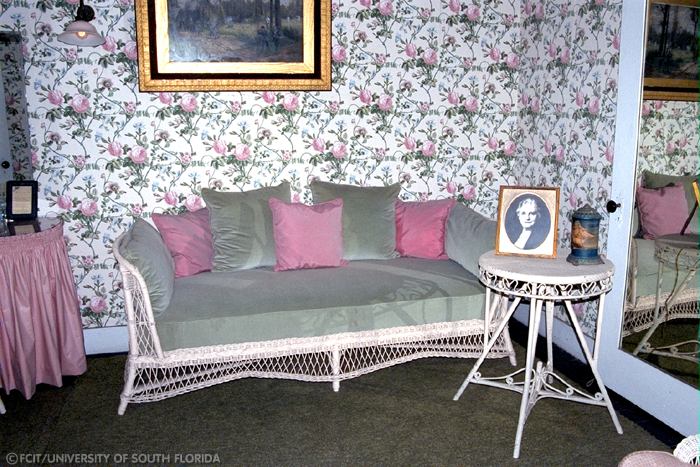 Loveseat