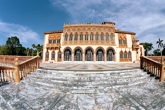 Fisheye view