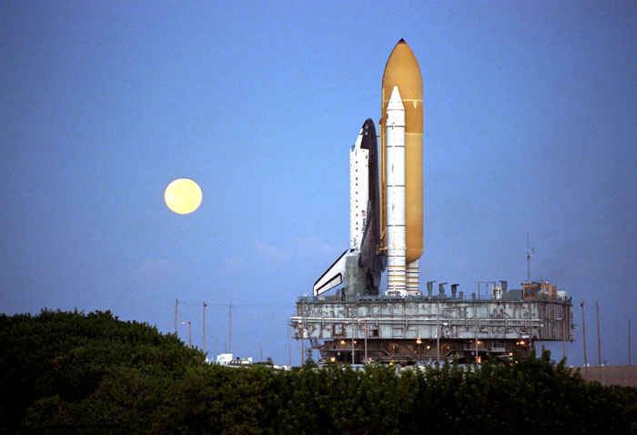 STS-86 Rollout