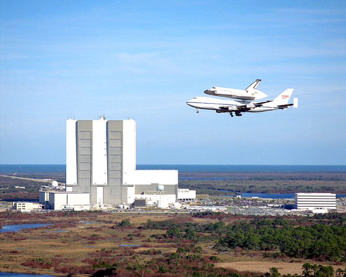 STS-32 Return to KSC