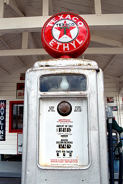 Gas pump