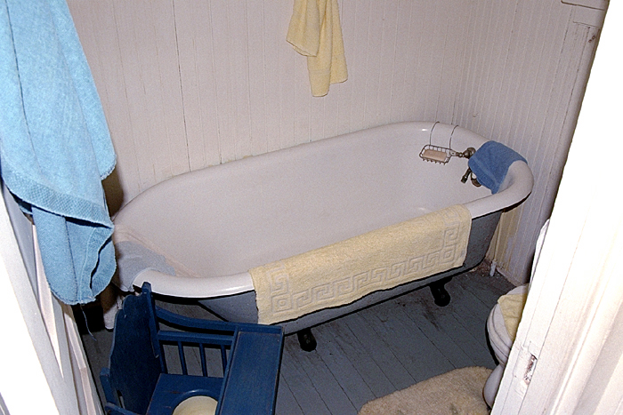 Bathtub