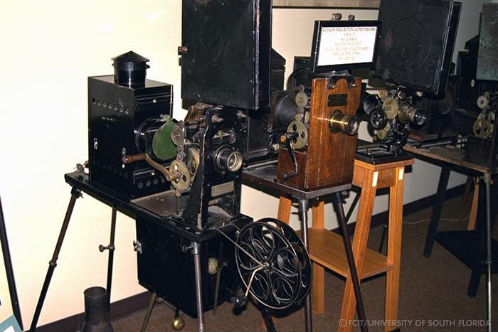 Moving picture projectors