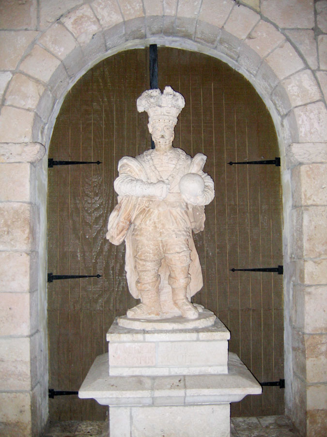 Statue of Alfonso VIII