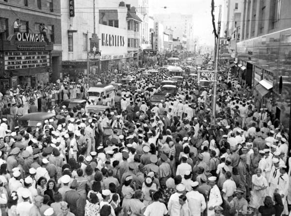 East Flagler Street 20 minutes after surrender: Miami, Florida
